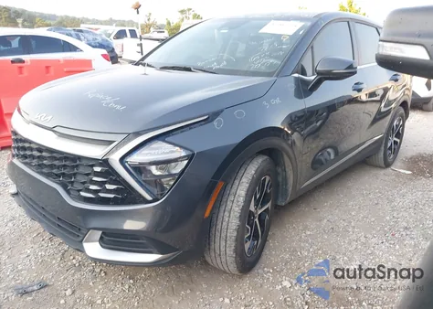 2023 Kia Sportage Ex z USA, uszkodzony, nr VIN KNDPV3AF3P7104956